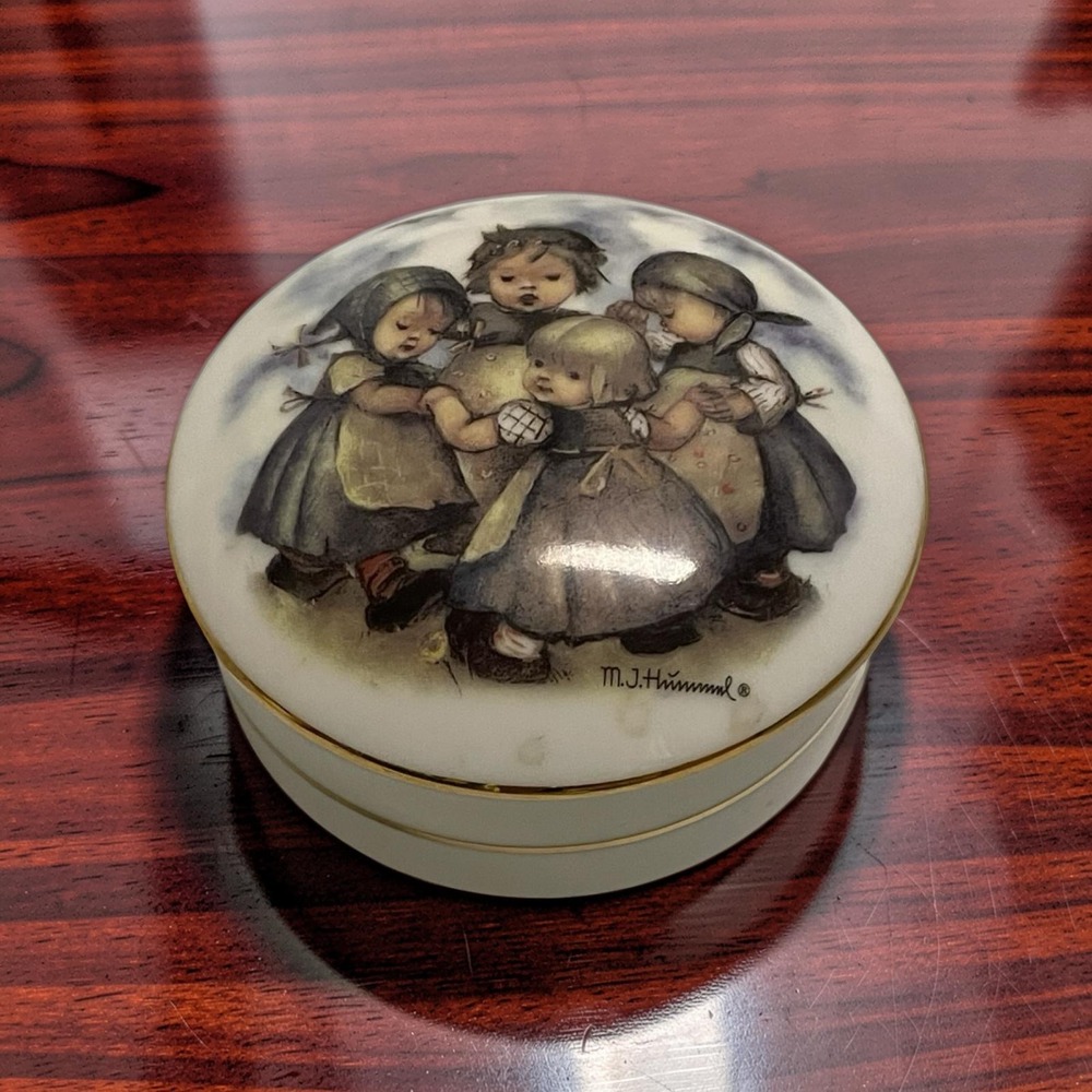 Hummel Reutter Porzellan Ring Around the Rosie Trinket Box Germany Porcelain